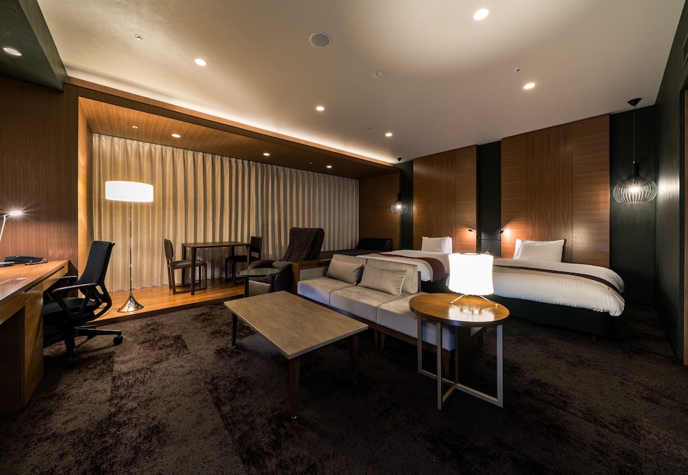 Junior Suite, Non Smoking (For 2 guests) - Photo 2