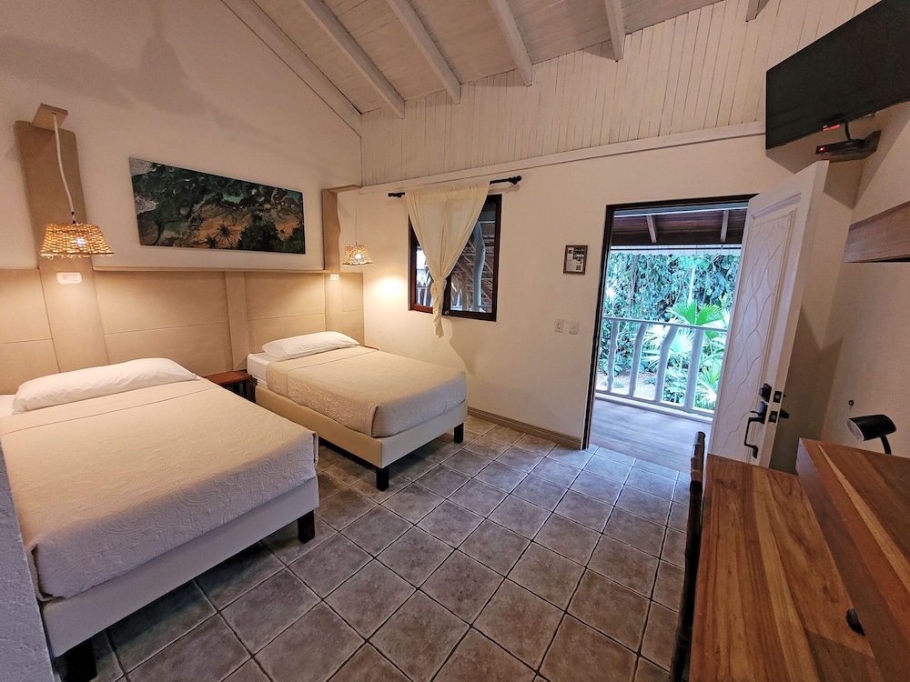 Standard Triple Room, Garden View - Photo 11