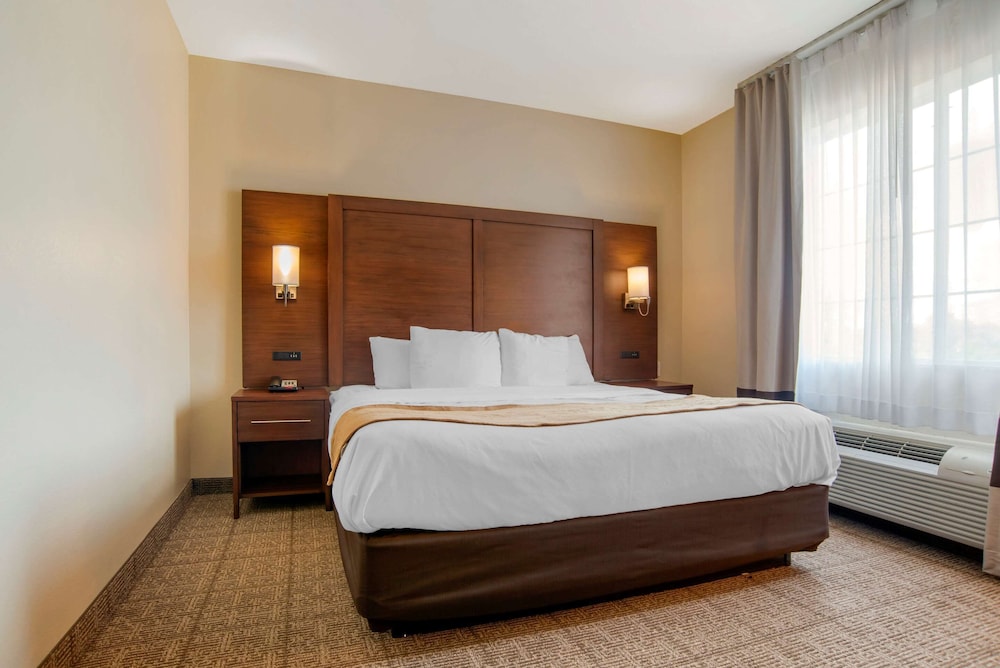 Suite, Multiple Beds, Accessible, Non Smoking - Photo 5