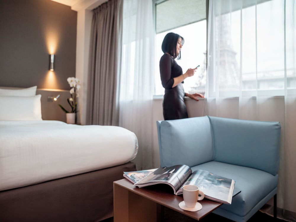 Suite, 1 King Bed with Sofa bed, Balcony (Eiffel Tower View) thumbnail 5