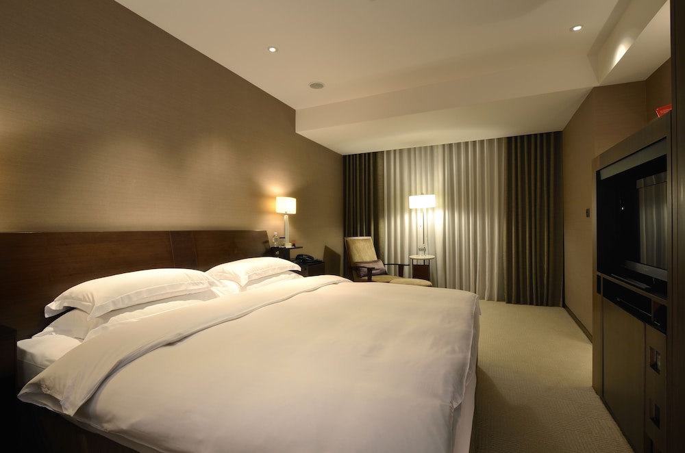 Junior Suite, 1 King Bed photo 2