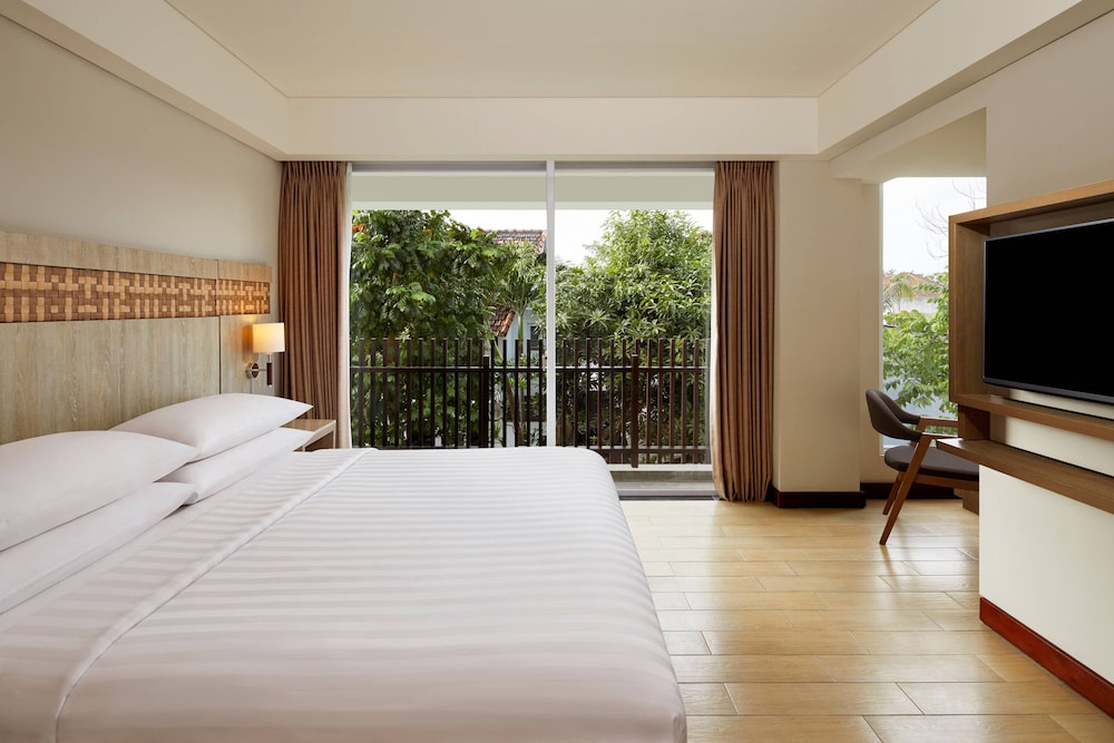 Room, 1 King Bed photo 3