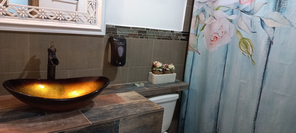 Comfort Room photo 2