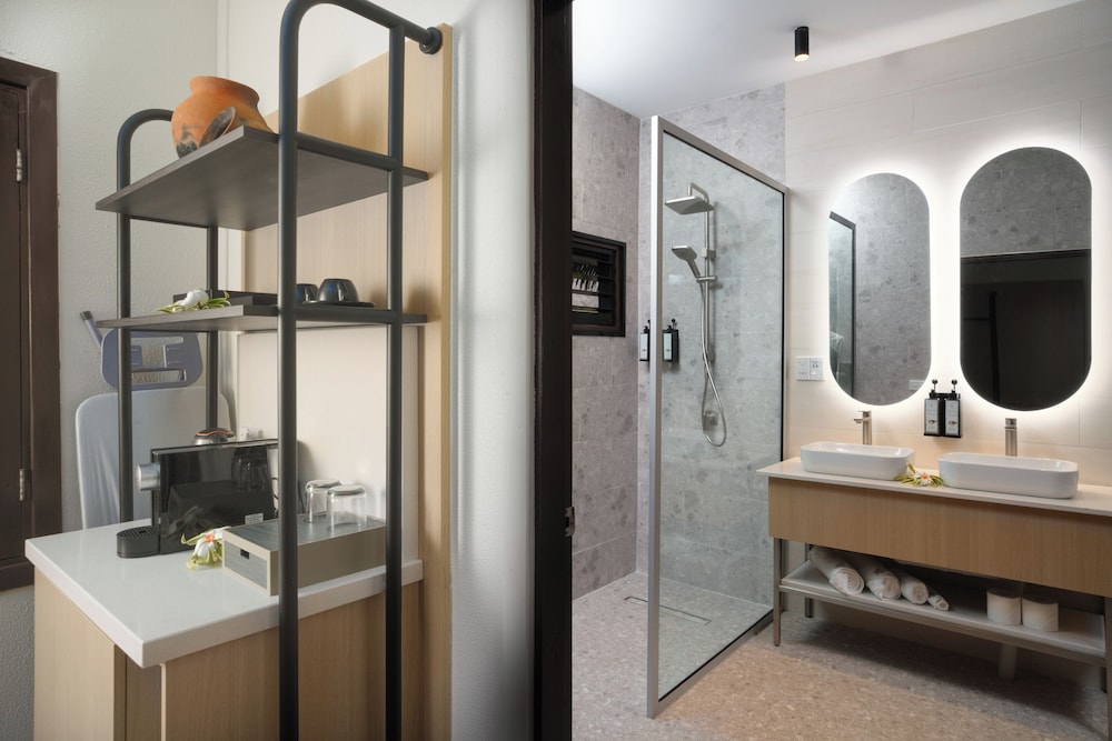 Deluxe Ocean View Bure