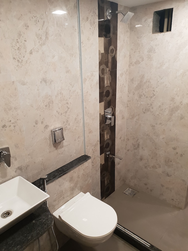 Premium Room - Photo 40