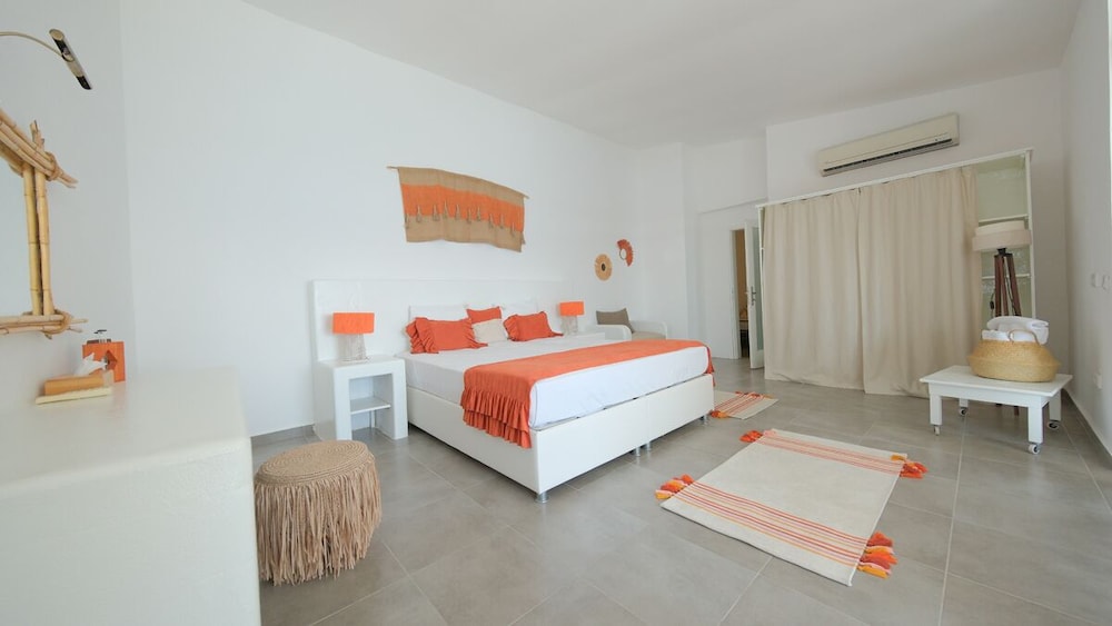 Triple Room, Balcony, Sea View - Photo 1