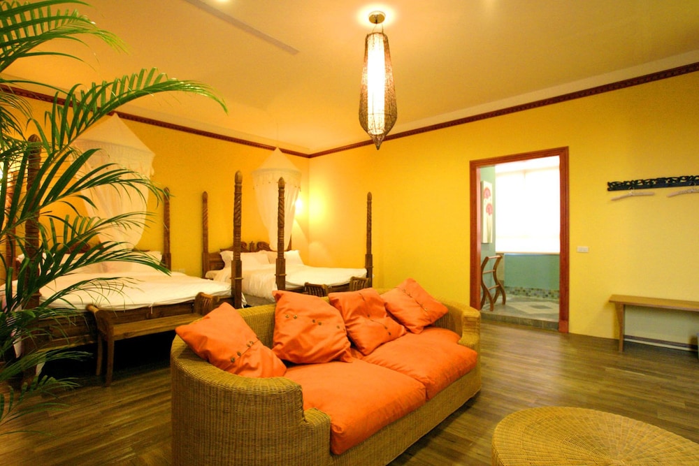 Signature Quadruple Room photo 1