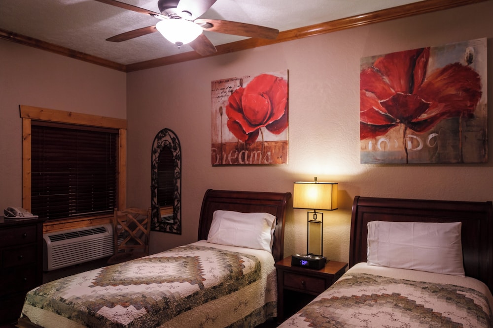 Executive Cabin photo 2