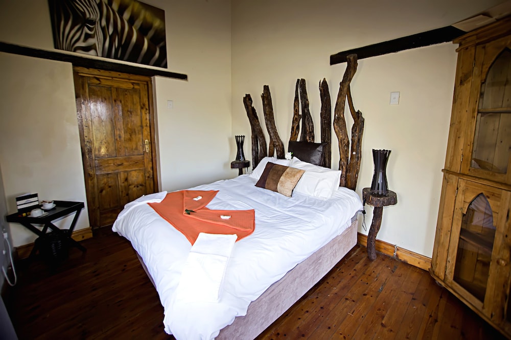 Zebra Lodge - Family Room photo 3