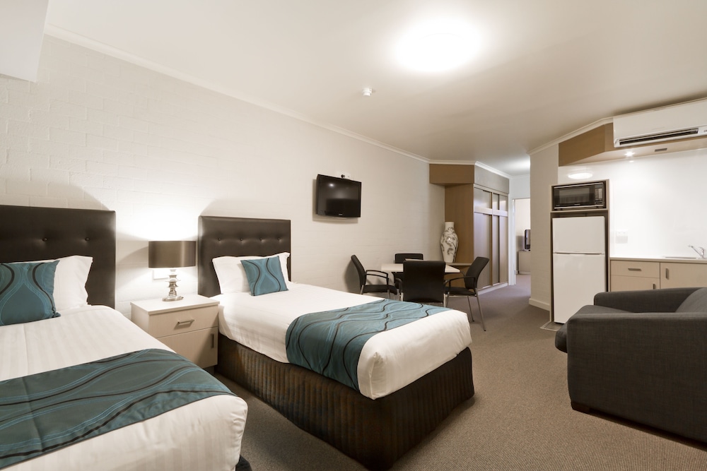 Family Triple Room photo 2