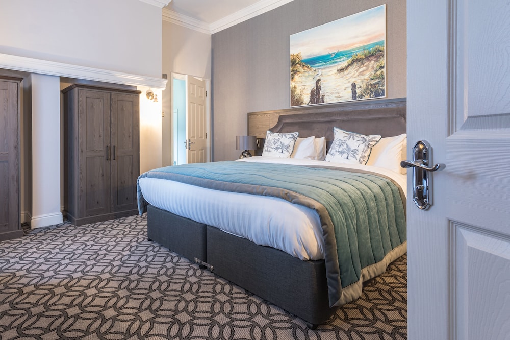 Fitzwilliam Suite - 3 Bedroom Suite photo 2
