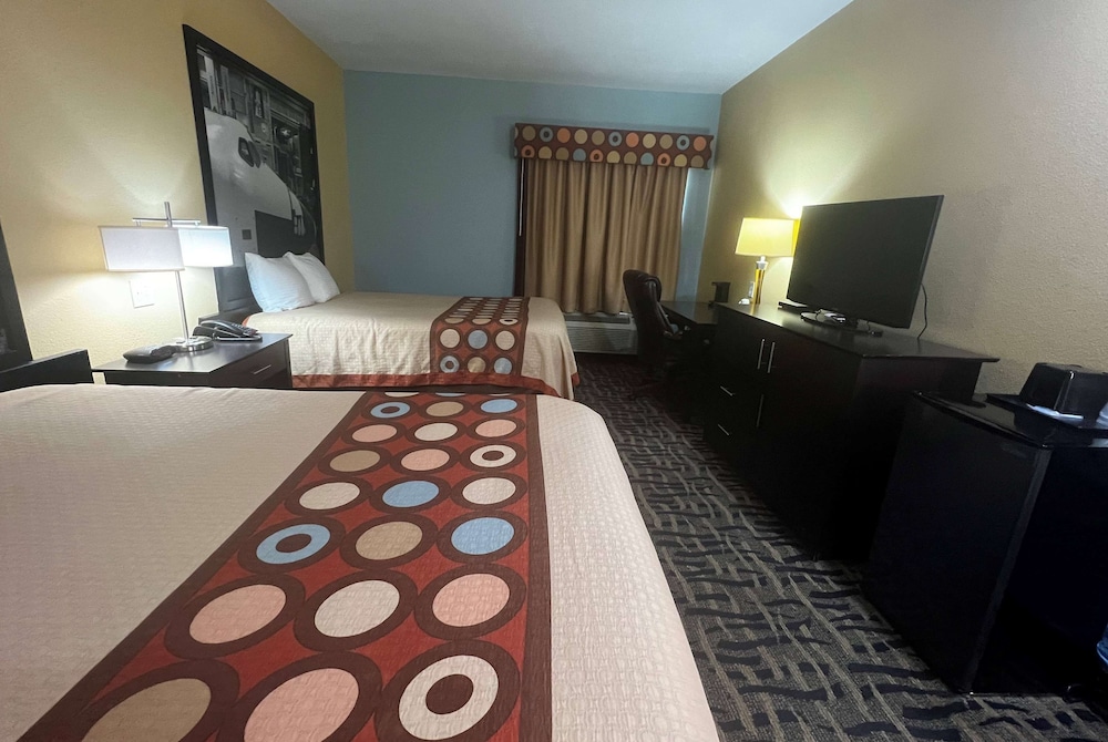 Standard Room, 2 Queen Beds photo 1