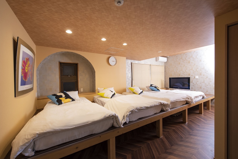 Apartment (Room 3) photo 2