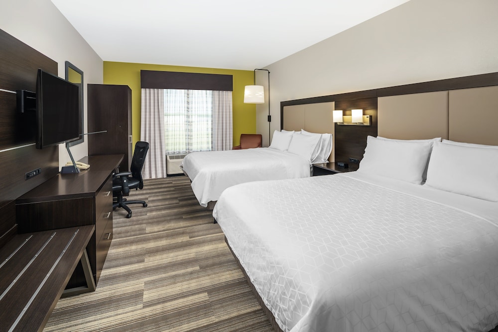 Standard Room, 2 Queen Beds - Photo 4