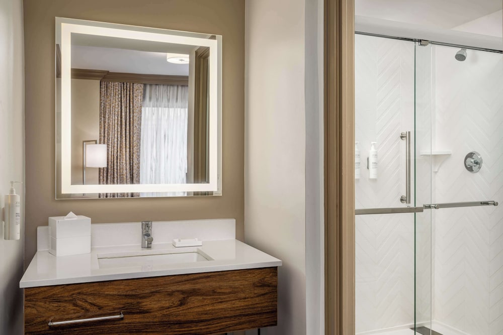 Room, 2 Double Beds, City View - Photo 15