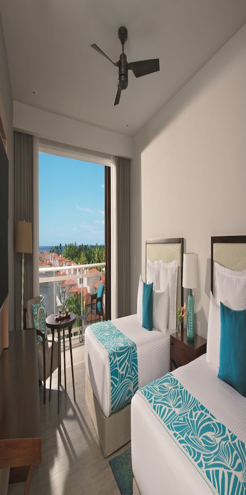 Preferred Club Three Bedroom Family Suite Tropical View photo 3