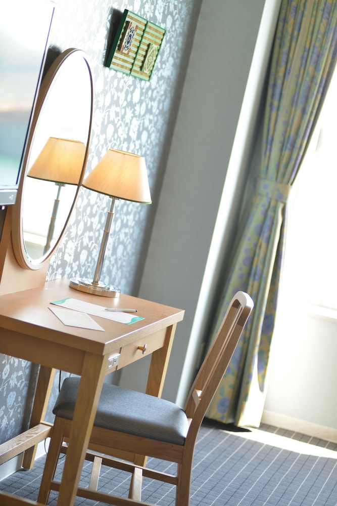 Twin Room, Non Smoking, Harbor View (2 guests) photo 3