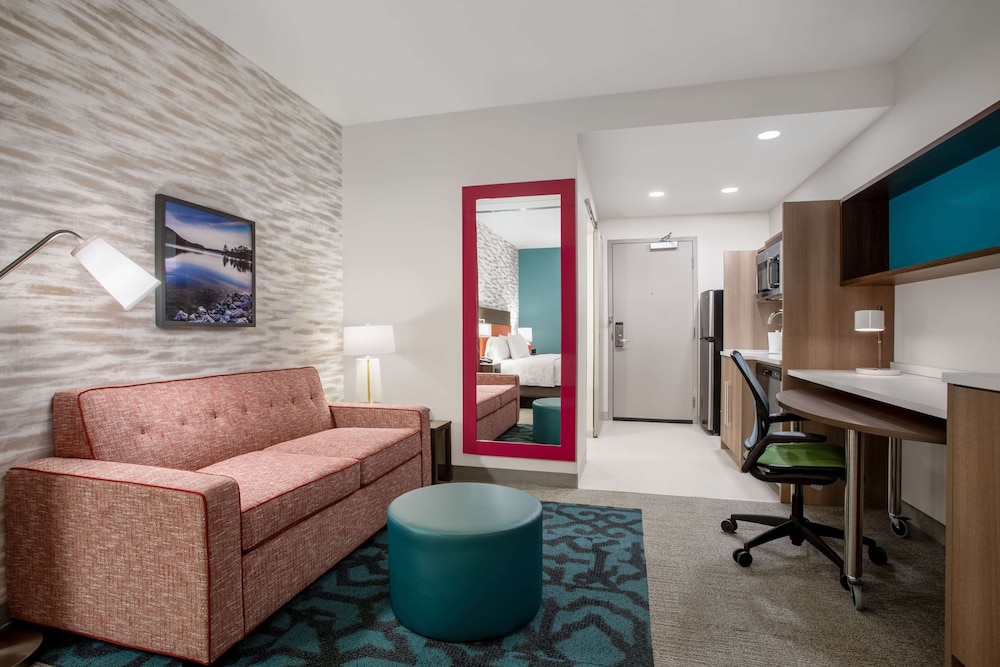 Studio, 2 Queen Beds, Accessible, Bathtub (Mobility) photo 2