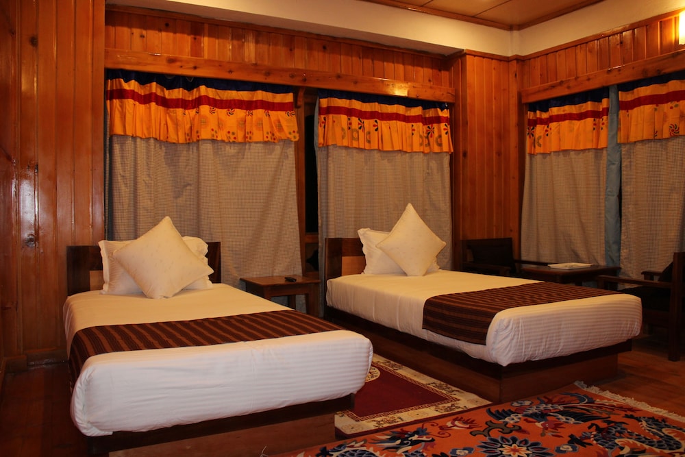 Deluxe Twin Room, 2 Twin Beds, Hill View photo 2