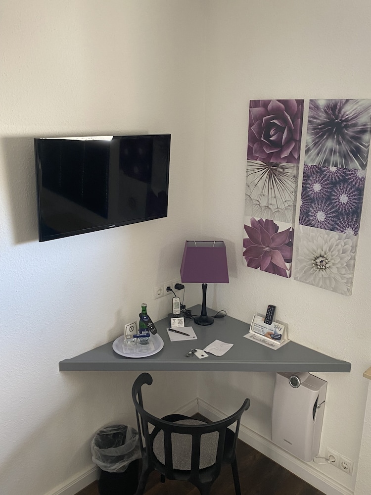 Standard Double Room - Photo 4