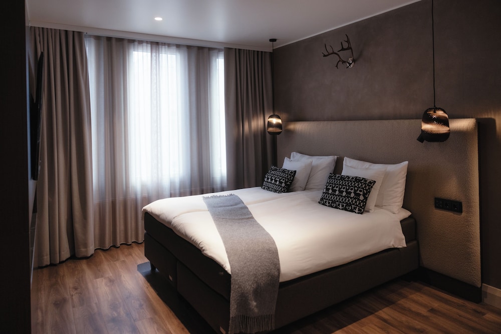 Deluxe Room - Photo 1