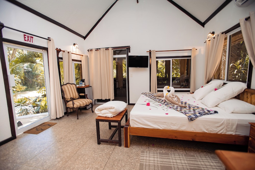 Honeymoon Cabana