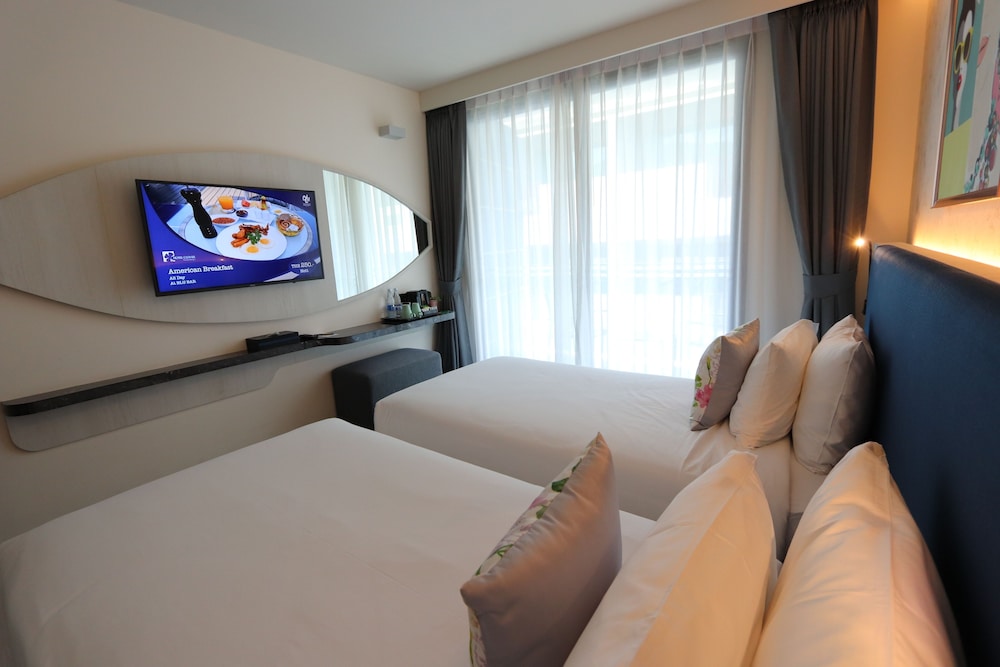Premier Balcony room photo 2