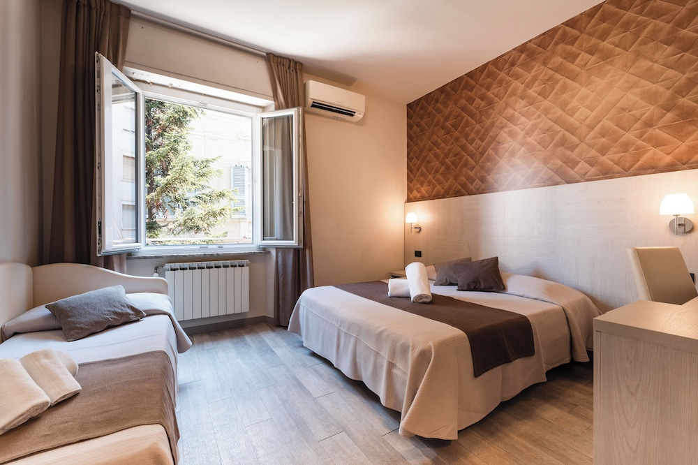 Standard Room (Plus) photo 1
