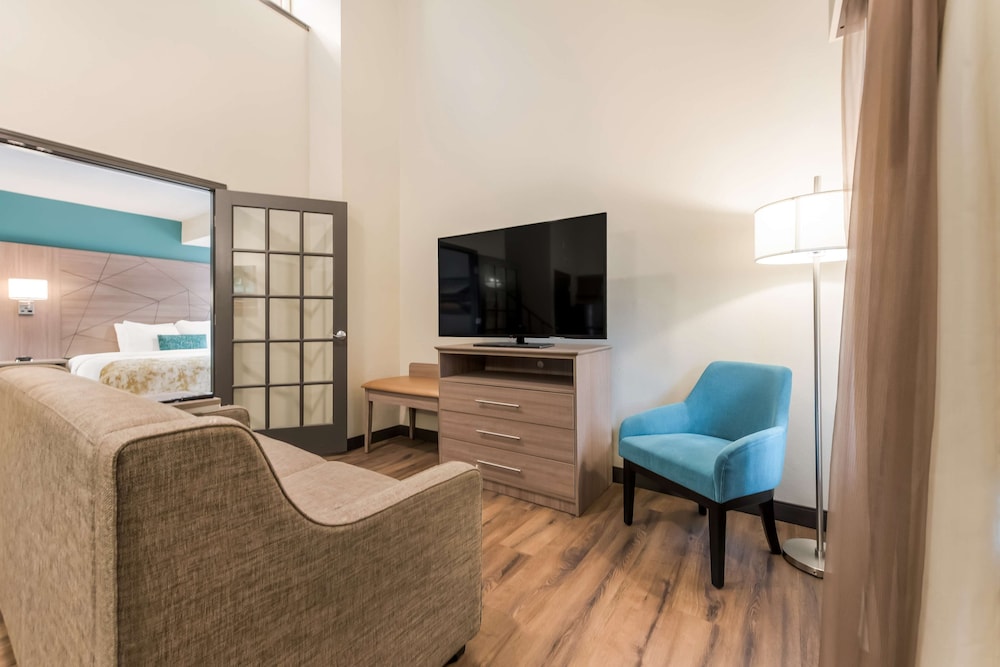 Suite, Multiple Beds, Non Smoking, Kitchen (with Sofabed) - Photo 1