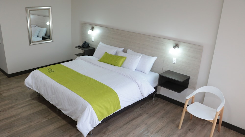 Standard Room, 1 King Bed, City View photo 1