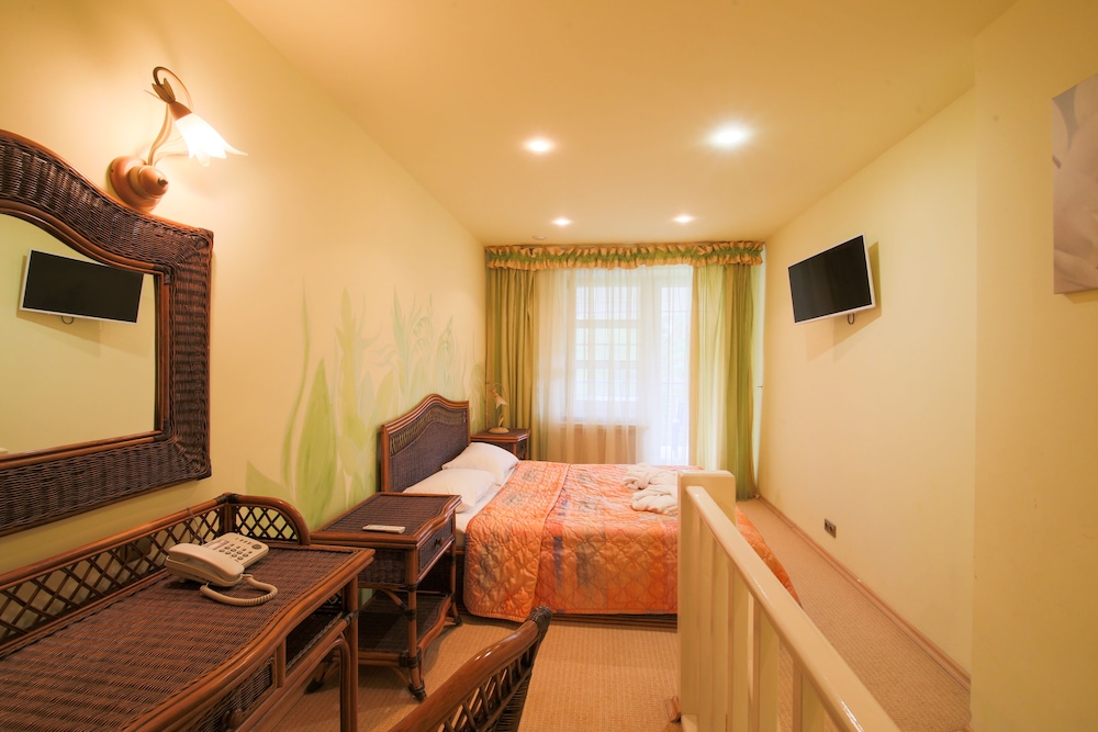 Tropicana photo 3