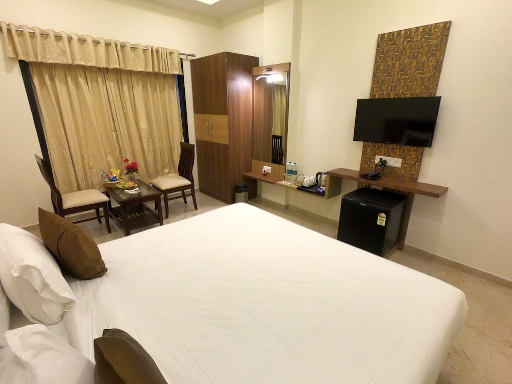SUPERIOR DELUXE ROOM - Photo 5