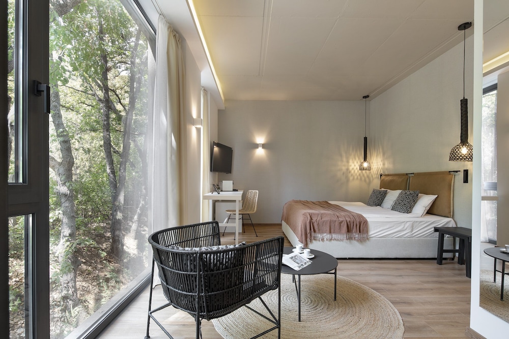 Double Room - Photo 3