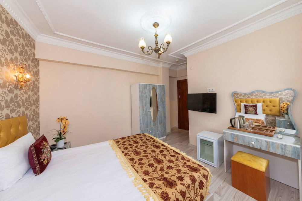 Standard Double or Twin Room photo 2