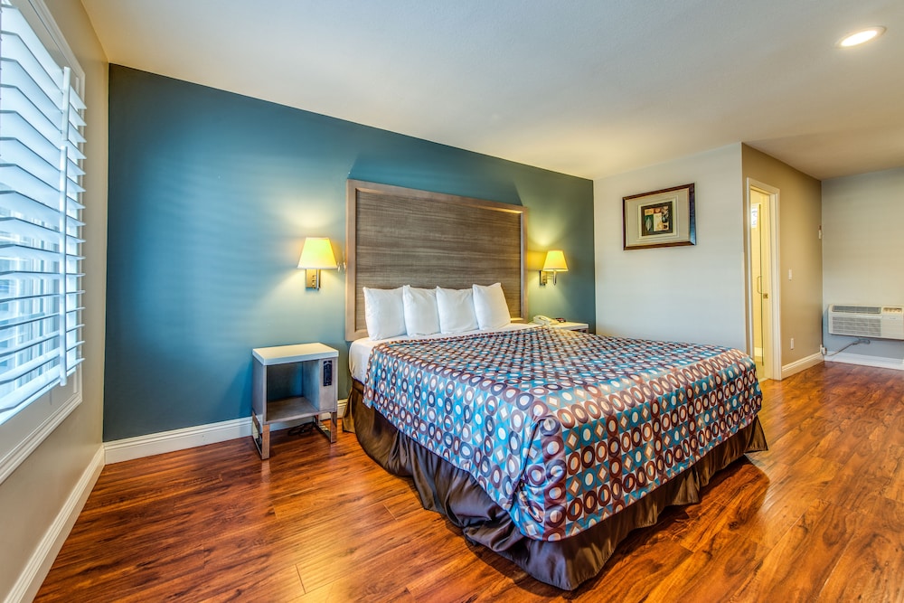Room, 1 Queen Bed, Non Smoking
