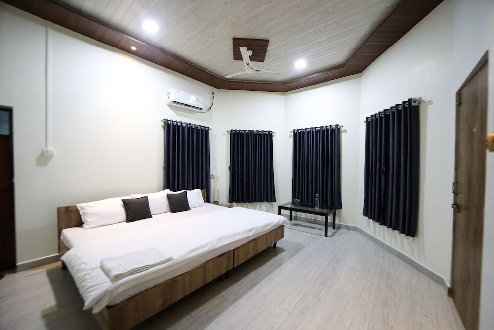 Villa photo 1