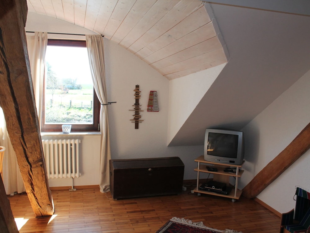 Apartment photo 2