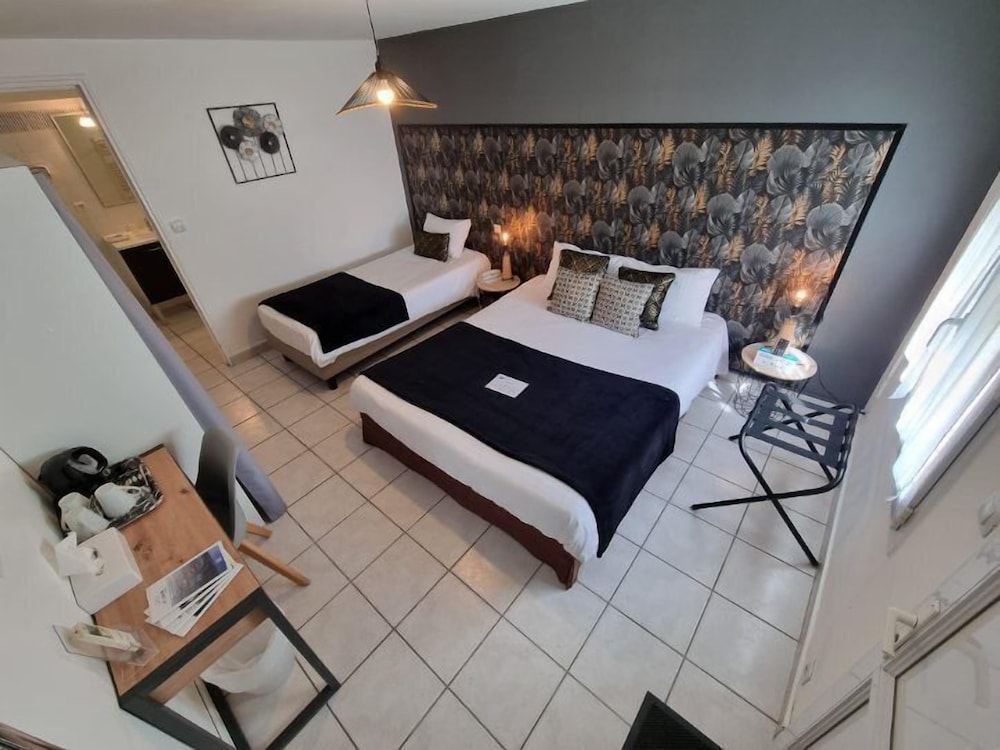 Triple Room - Photo 1