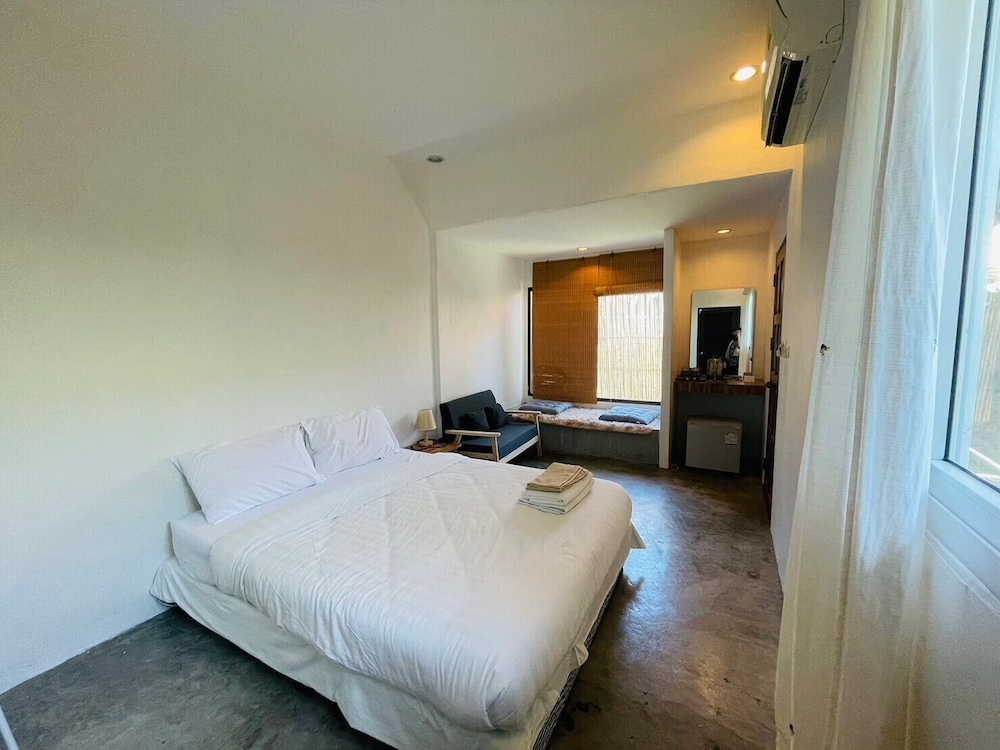 Standard Double Room - Photo 4