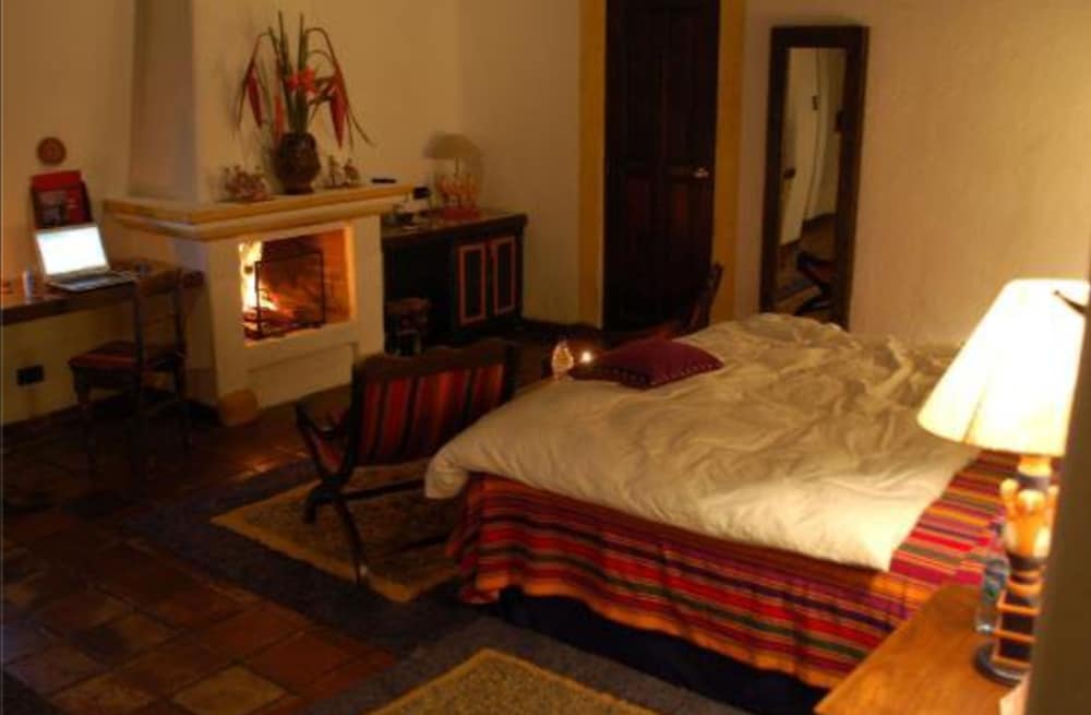 Standard Room, 1 King Bed, Garden Area