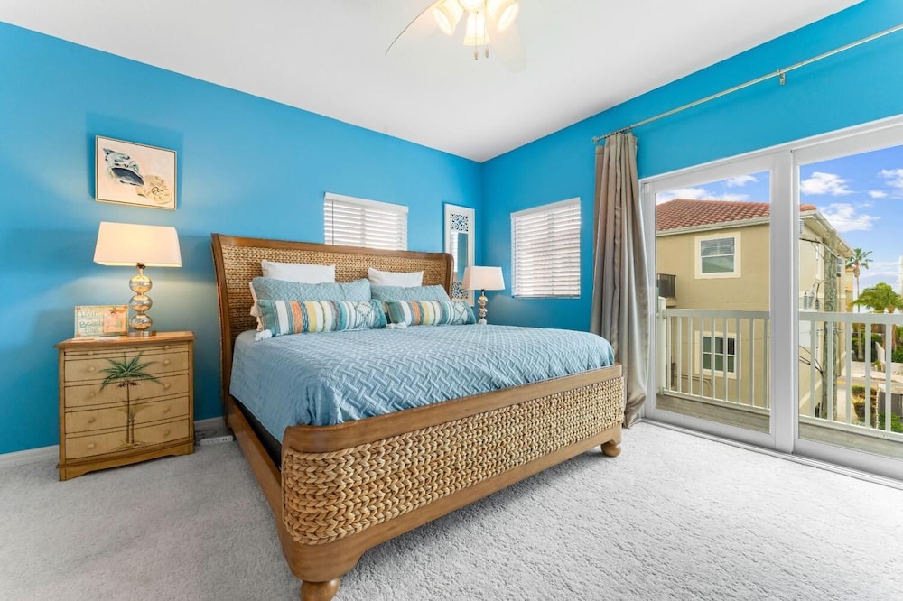 House, Multiple Beds (Unit C)