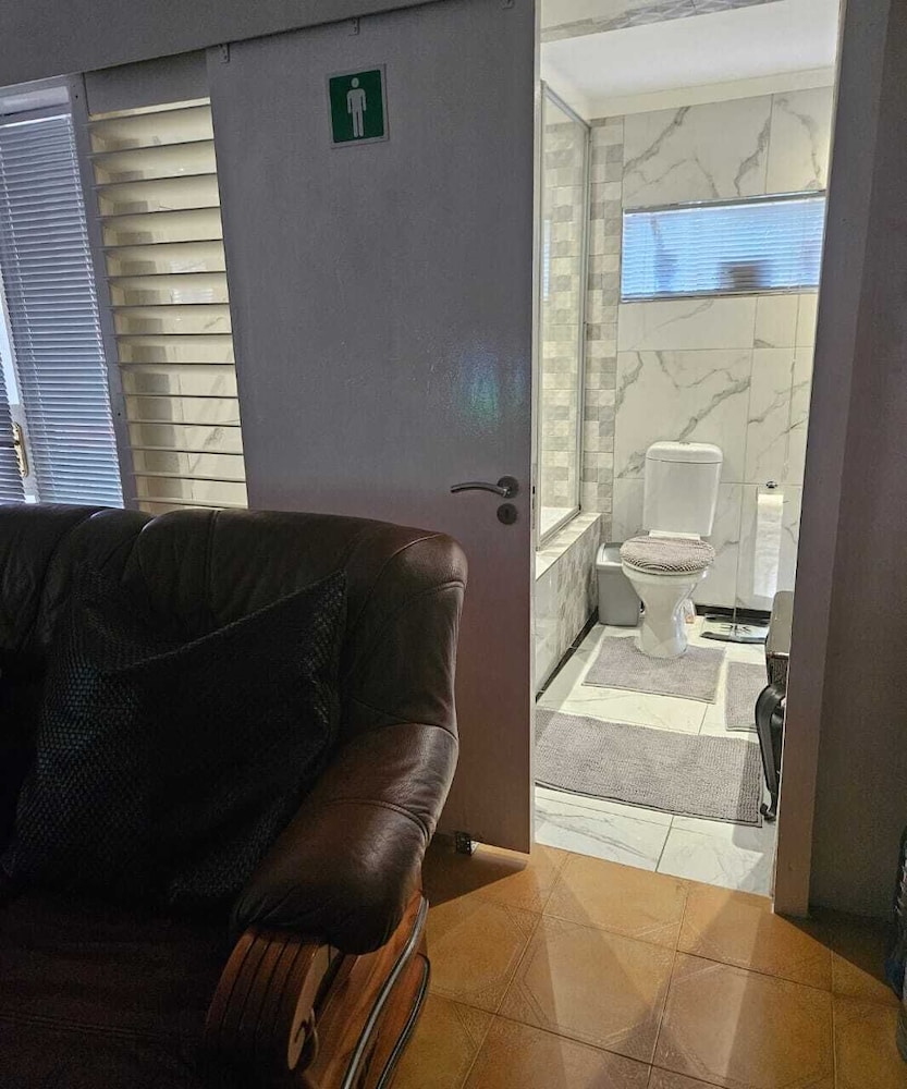 Business Quadruple Room, 1 Bedroom, Balcony, Pool View photo 3