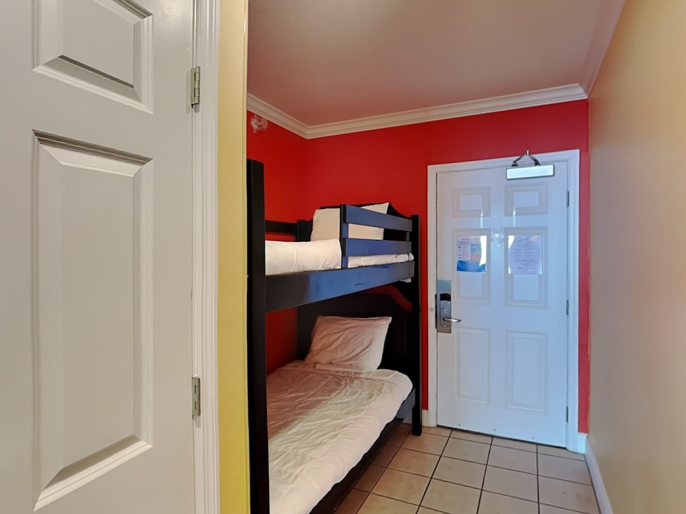 Condo, Multiple Beds, Balcony (#1825 - No Pets)