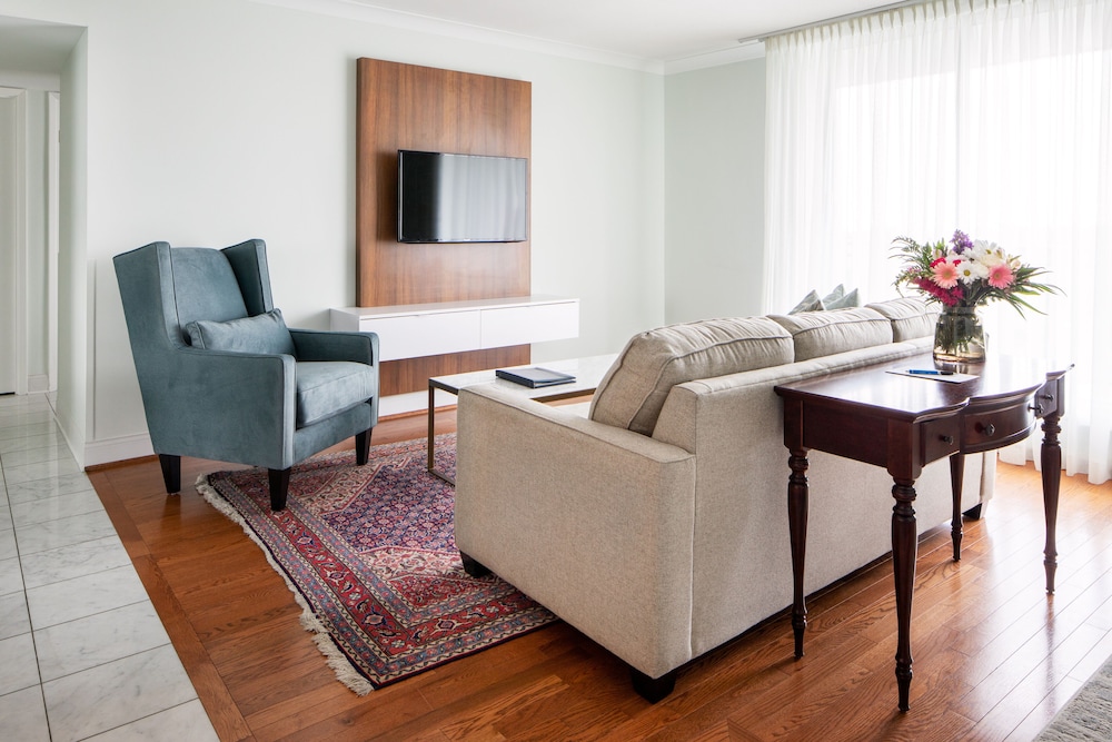 2 Bedroom Residence Suite - Photo 1