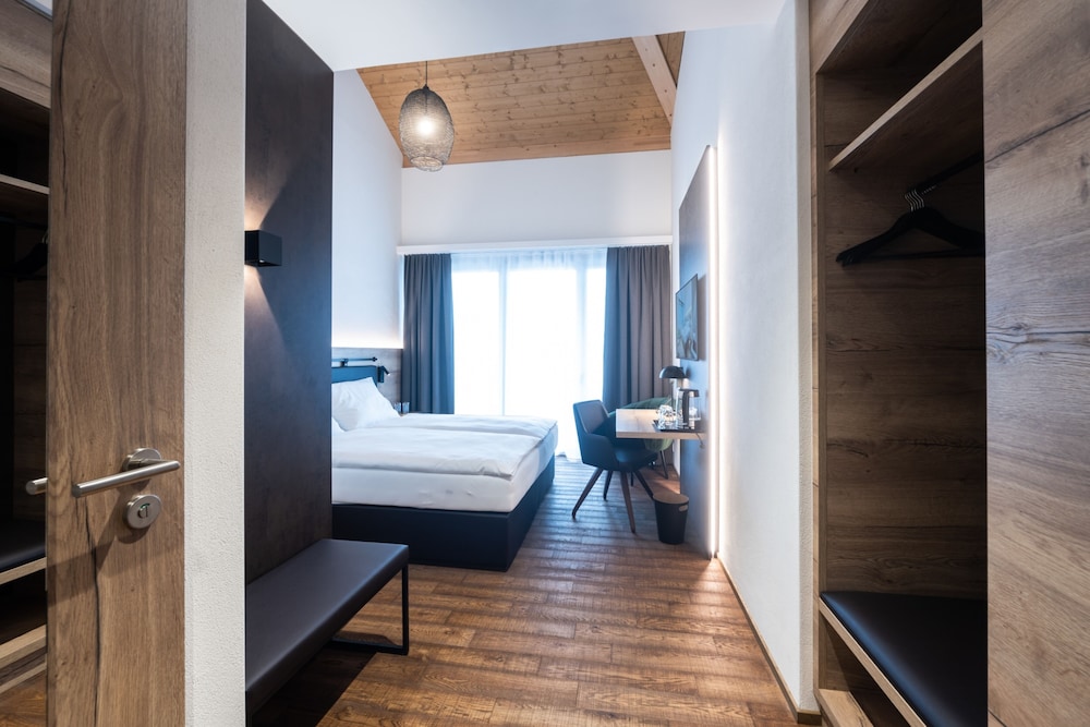 Deluxe Double Room, Balcony photo 2