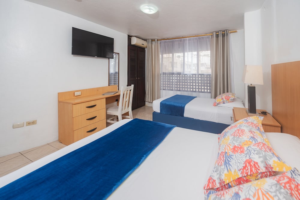 Comfort Triple Room, City View photo 2