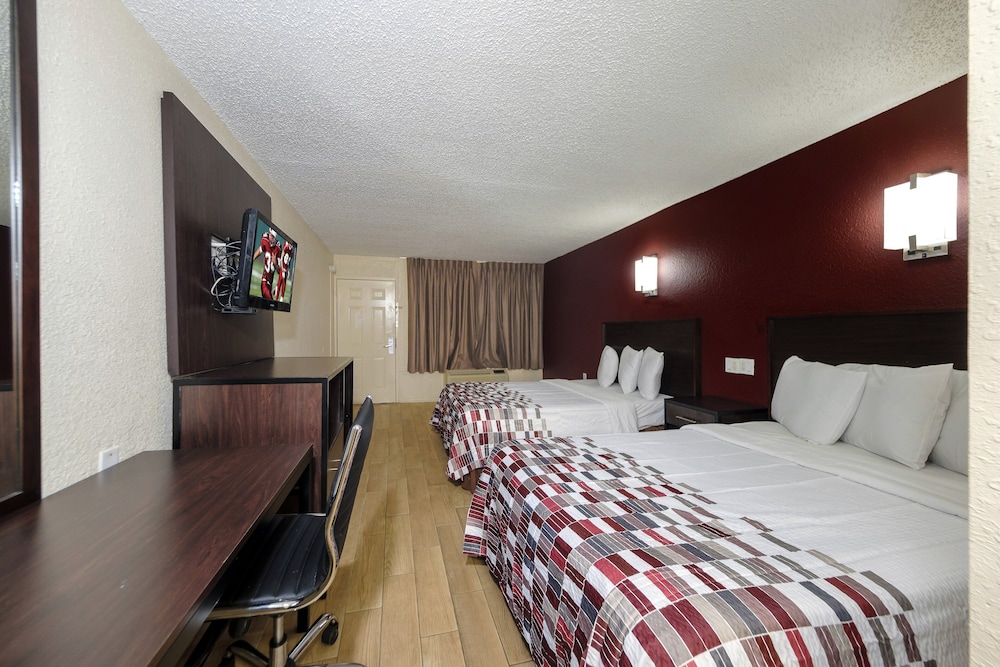 Standard Room, 2 Double Beds, Accessible, Non Smoking photo 3