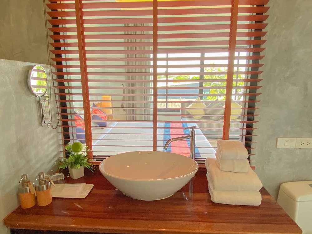 Deluxe Double Room, 1 Double Bed photo 2
