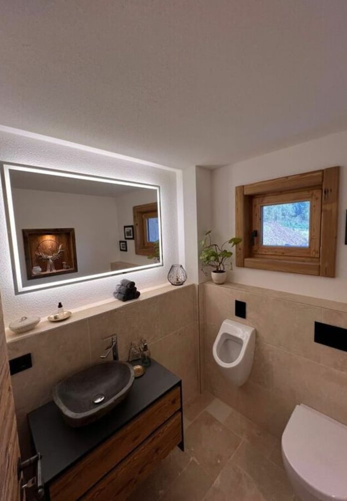 House photo 2