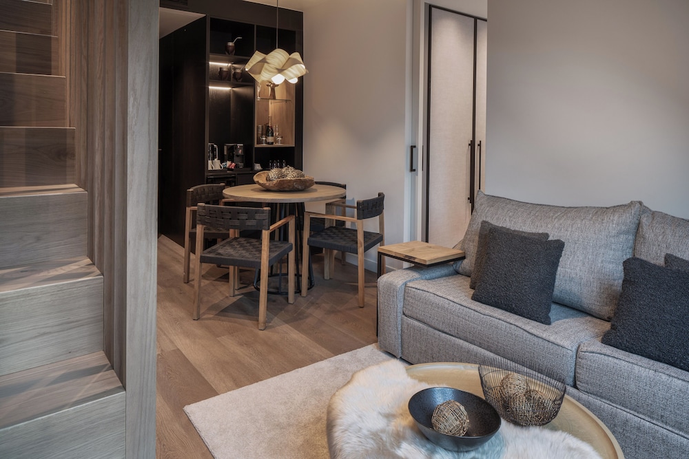 Standard Triple Room, 1 Bedroom, Private Bathroom photo 3